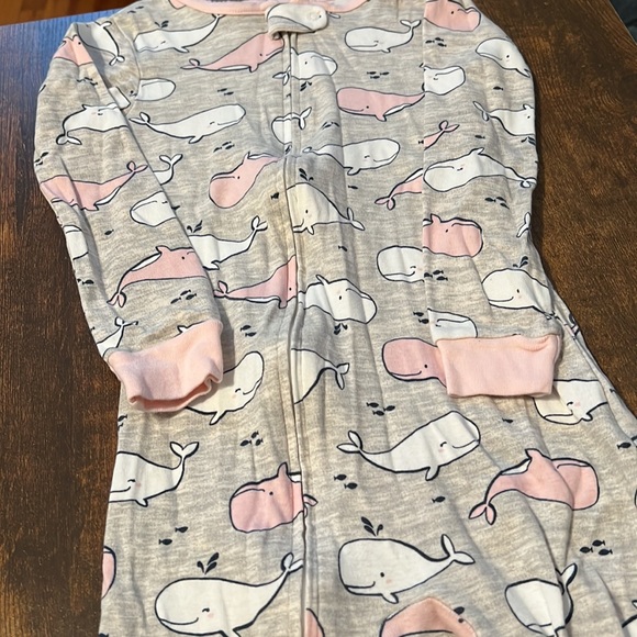 Carters pajamas - Picture 3 of 4